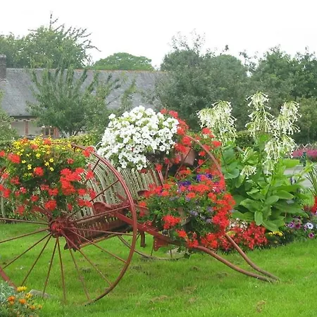 Le Refuge De Normandie Avec Spa Et Cheminee Mesnieres-en-Bray Exterior foto